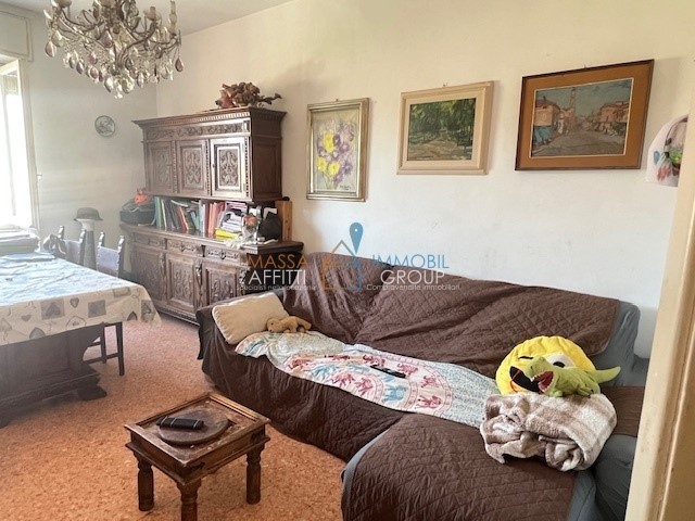 Quadrilocale in Vendita a Massa, 200'000€, 95 m²