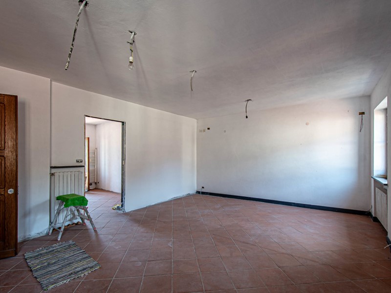 Appartamento in Vendita a Busalla, 86'000€, 85 m²