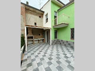 Casa Semi Indipendente in Vendita a Borgonovo Val Tidone, 122'000€, 90 m²