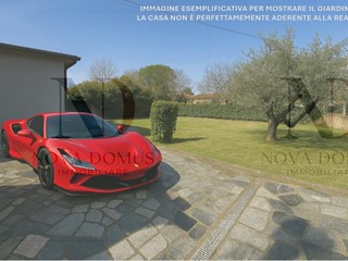 Casa Indipendente in Vendita a Castelnuovo Magra, 330'000€, 160 m²