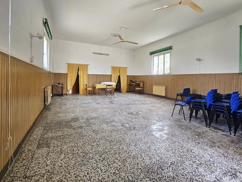 Casa Indipendente in Vendita a Castelnuovo Magra, zona Palvotrisia, 70'000€, 108 m²