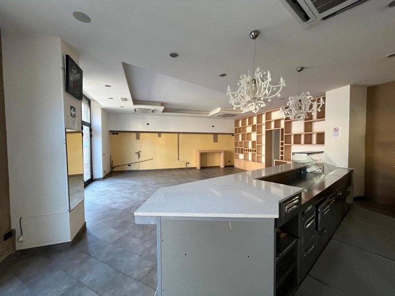 Attività commerciale in Affitto a Novafeltria, 120 m²
