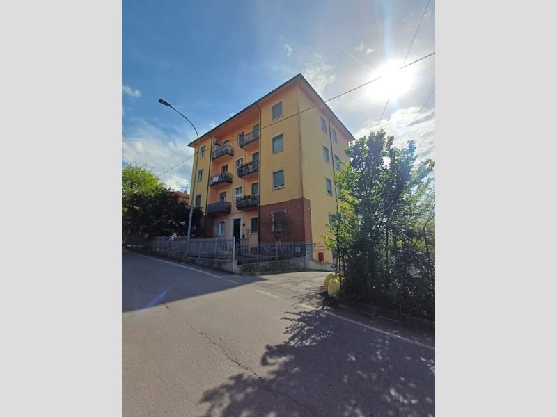 Quadrilocale in Vendita a Fornovo di Taro, 85'000&euro;, 100 m²