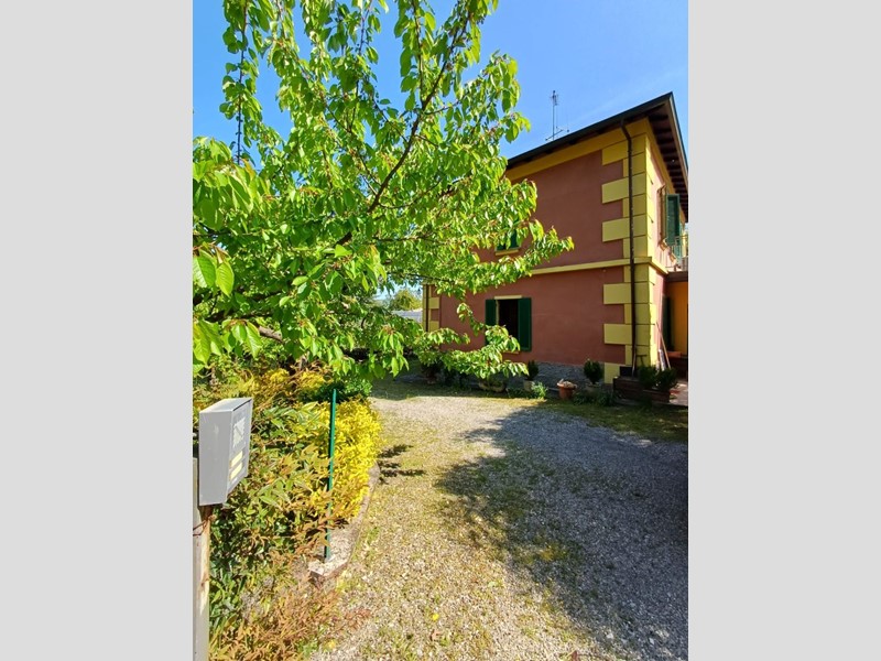 Casa Indipendente in Vendita a Fornovo di Taro, zona Citerna, 160'000&euro;, 182 m²