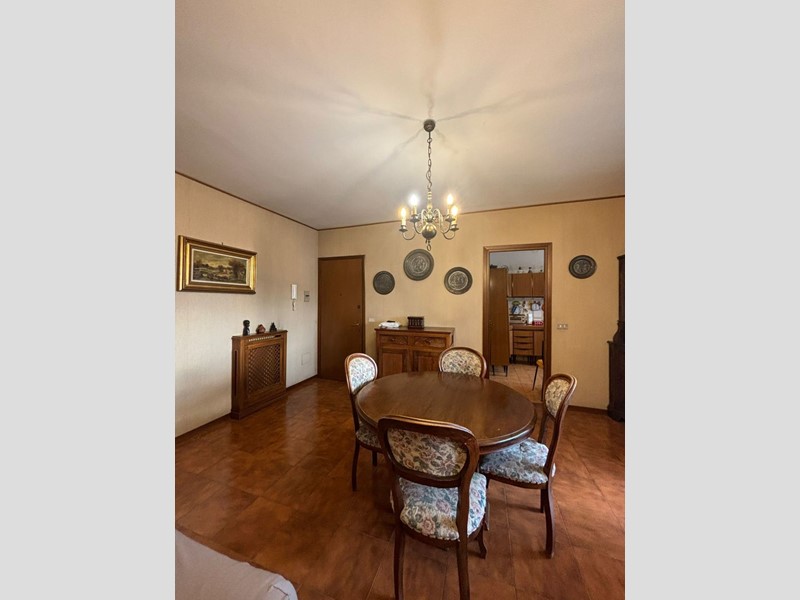 Appartamento in Affitto a Fornovo di Taro, 450€, 100 m²