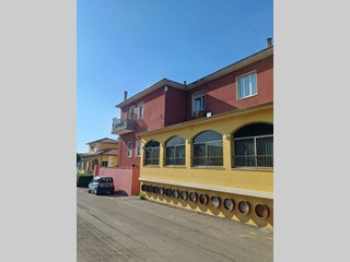 Appartamento in Vendita a Medesano, 130'000&euro;, 97 m²