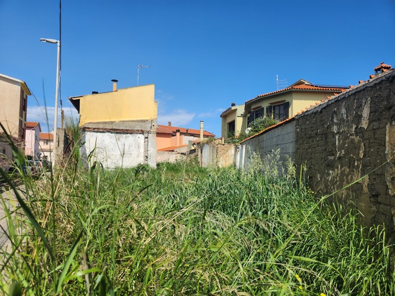 Terreno agricolo in Vendita a San Sperate, 50'000€, 210 m²
