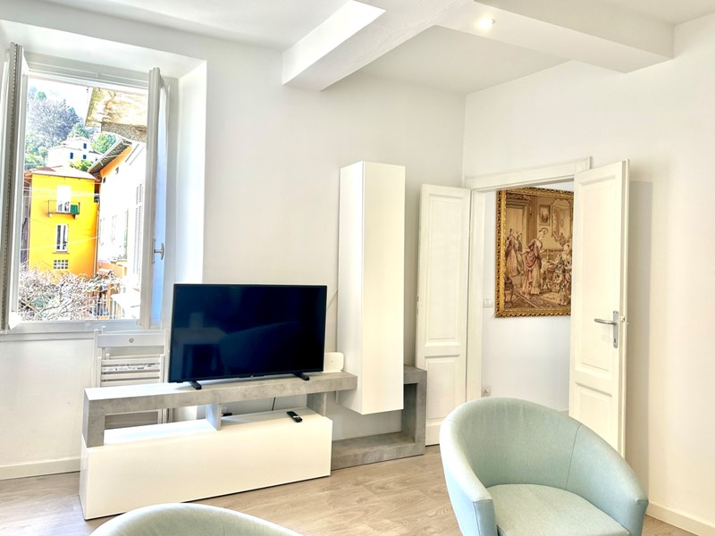 Casa Indipendente in Affitto a Meina, 600€, 85 m², arredato