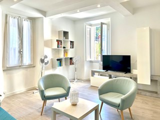 Casa Indipendente in Affitto a Meina, 600€, 85 m², arredato