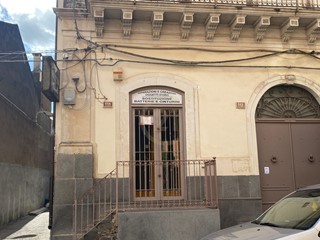 Immobile commerciale in Affitto a Misterbianco, zona Centro, 400€, 65 m²