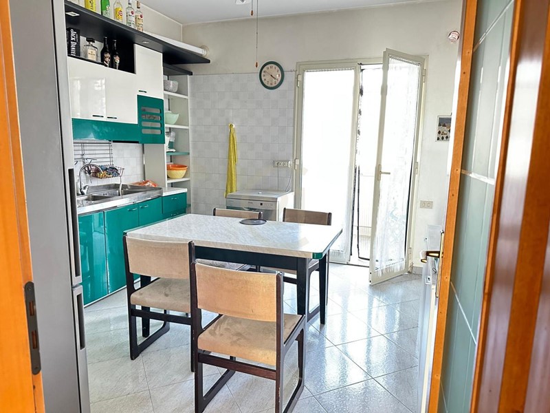 Trilocale in Vendita a Aci Catena, zona Semicentro, 118'000€, 93 m²