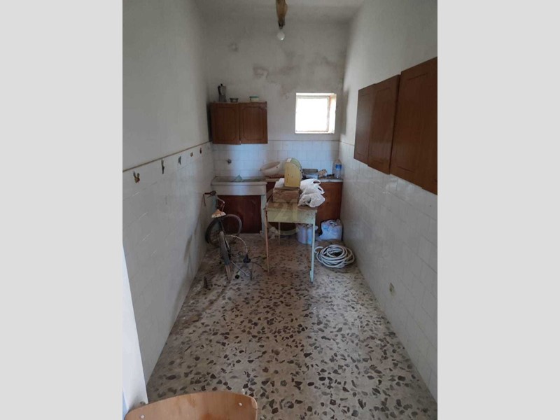 Villa in Vendita a Vizzini, zona Scalo, 90'000€, 160 m², con Box