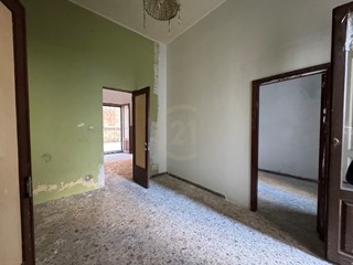 Casa Indipendente in Vendita a Acireale, zona Scillichenti, 65'000€, 70 m², con Box