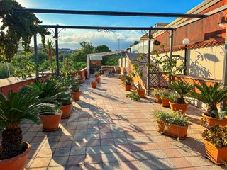 Casa Indipendente in Vendita a Acireale, zona Pozzillo, 269'000€, 120 m², con Box