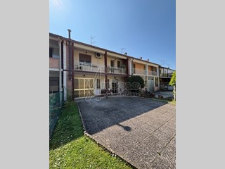 Villa in Vendita a Copparo, 85'000&euro;, 168 m²