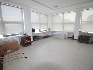 Ufficio in Affitto a Lecco, zona Caleotto, 800€, 28 m²