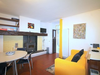 Casa Indipendente in Affitto a Lierna, zona Olcianico, 590€, 90 m², arredato