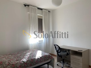 Stanza in Affitto a Modena, 320&euro;, 90 m², arredato, con Box
