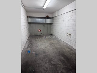 Box in Affitto a Pescara, zona Piazza Salotto, 280€, 16 m²