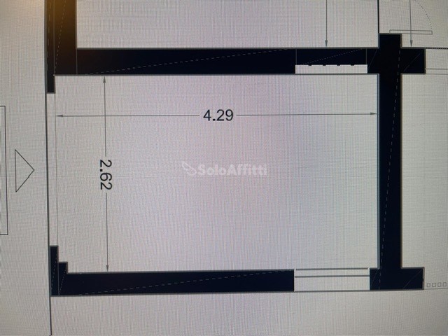 Box in Affitto a Pescara, 300€, 12 m²