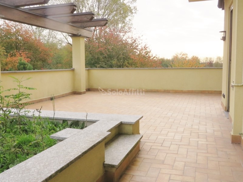 Trilocale in Affitto a Parabiago, 1'250&euro;, 130 m², con Box