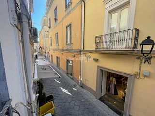 Capannone in Affitto a Caserta, 2'000€, 280 m²