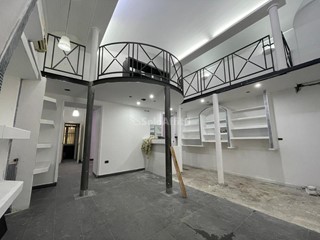 Capannone in Affitto a Caserta, zona Centro, 700€, 70 m²