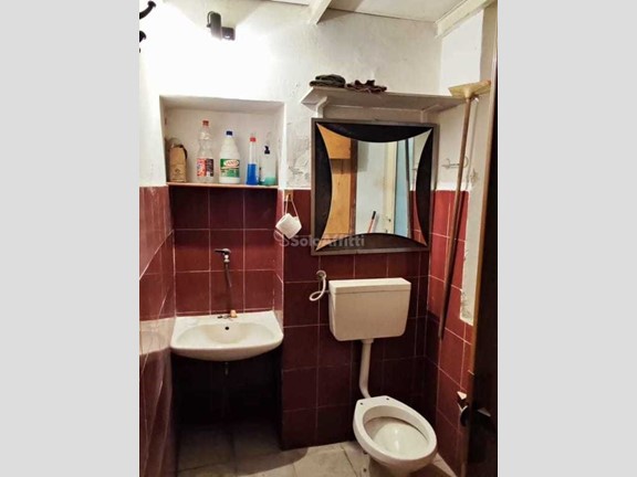 Attività commerciale in Affitto a Reggio Calabria, 400€, 65 m²