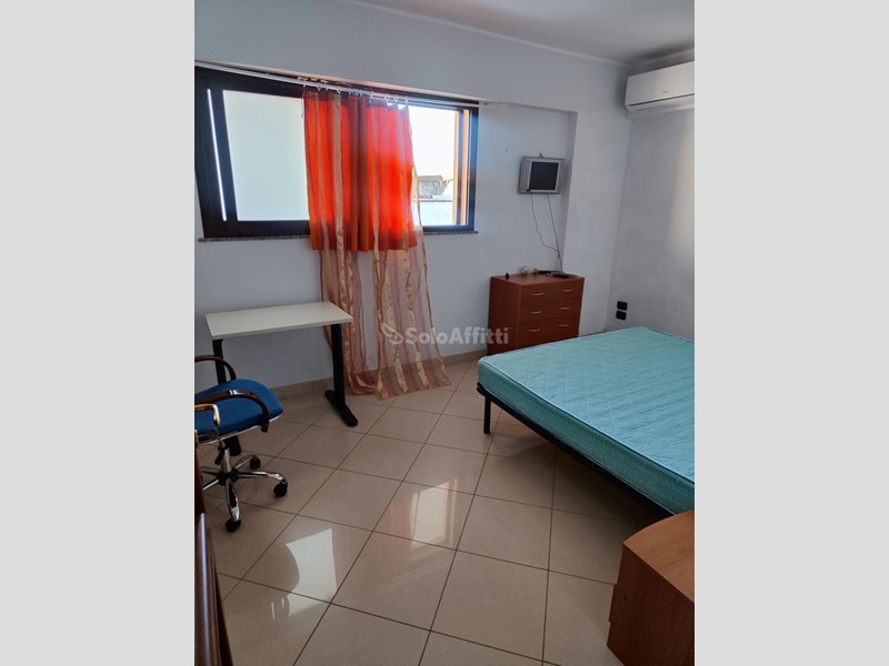 Trilocale in Affitto a Reggio Calabria, zona Ospedale, 500€, 65 m², arredato