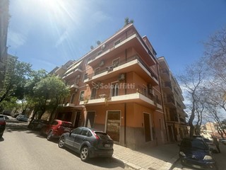 Ufficio in Affitto a Reggio Calabria, zona Centro, 500€, 70 m²