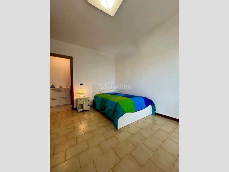 Stanza in Affitto a Latina, 300€, 15 m², arredato