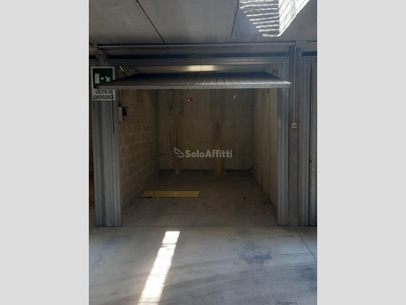 Box in Affitto a Chieri, zona Centro, 15 m²