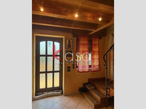 Casa Indipendente in Vendita a Arzignano, 140 m², con Box