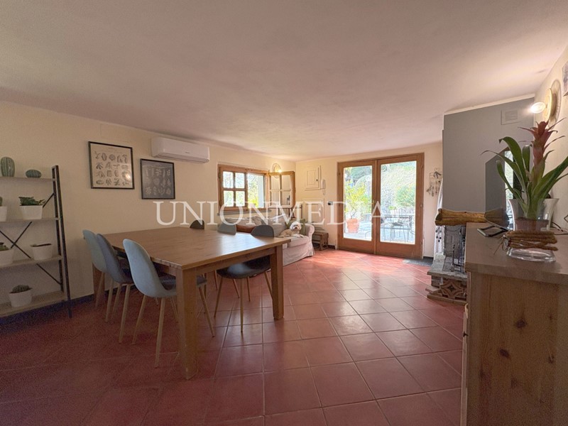 Casa Indipendente in Vendita a Fosdinovo, 580'000€, 220 m²