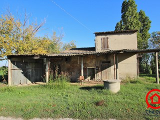 Casa Indipendente in Vendita a Cesena, zona Calabrina, 130'000€, 120 m², con Box