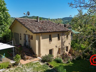 Casa Indipendente in Vendita a Cesena, zona Roversano, 269'000€, 130 m²