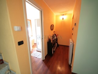 Casa Semi Indipendente in Vendita a Vezzano Ligure, zona Valeriano, 85'000€, 75 m², arredato