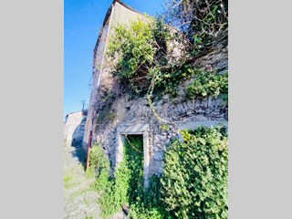 Casa Semi Indipendente in Vendita a Borghetto di Vara, zona L'ago, 43'000€, 120 m²