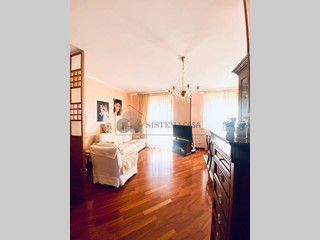 Quadrilocale in Vendita a Follo, 175'000€, 90 m², con Box