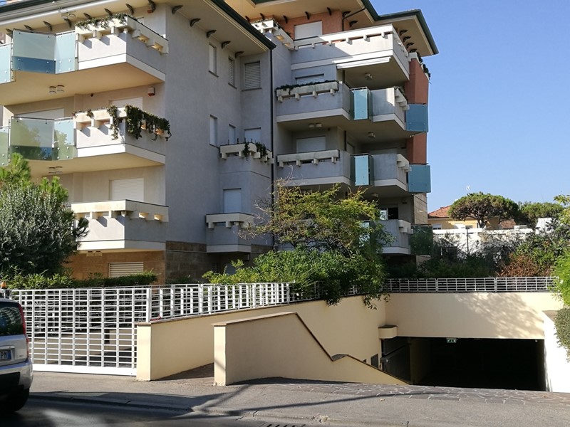 Box in Affitto a Riccione, 380€, 40 m², con Box