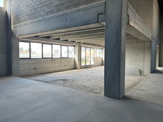 Capannone in Vendita a Rovato, 1'268'000€, 1274 m²