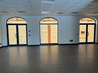 Immobile commerciale in Vendita a Rovato, 175'000€, 