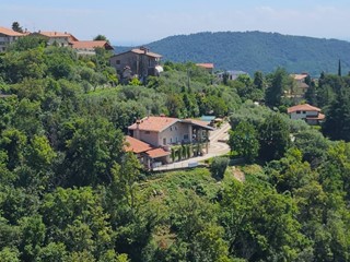 Casa Indipendente in Vendita a Monticelli Brusati, 1'250'000€, 630 m²