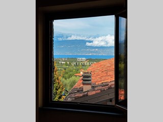 Trilocale in Vendita a Polpenazze del Garda, 245'000&euro;, 120 m², con Box