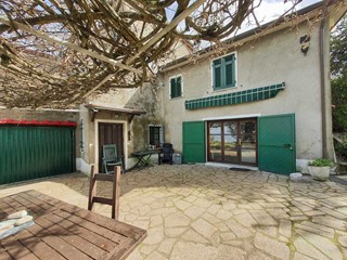 Casa Semi Indipendente in Vendita a Fosdinovo, zona Paghezzana, 295'000€, 110 m², con Box