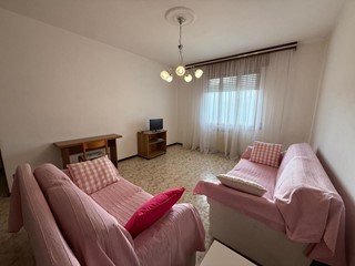 Appartamento in Affitto a Villafranca in Lunigiana, 550€, 94 m², arredato