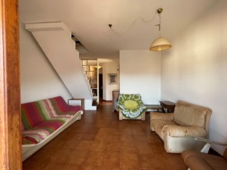 Appartamento in Vendita a Luni, 180'000€, 120 m²