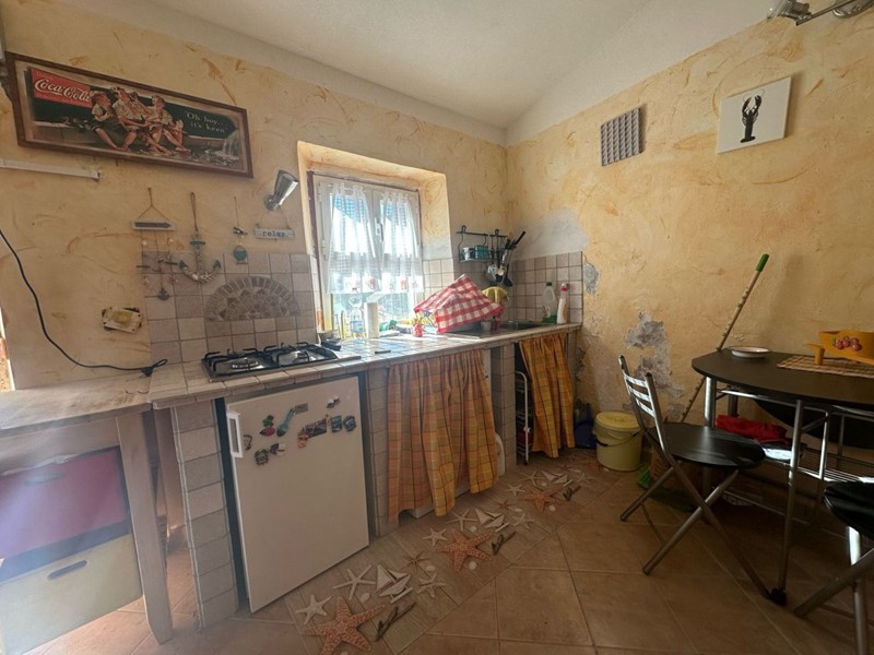 Casa Semi Indipendente in Vendita a Fosdinovo, zona Canepari, 52'000&euro;, 55 m², arredato