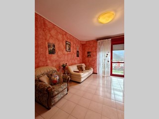 Appartamento in Vendita a Fivizzano, 125'000€, 107 m², con Box