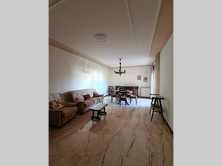 Appartamento in Vendita a Fivizzano, 120'000€, 120 m², con Box